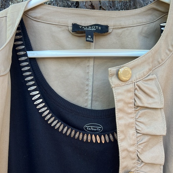 EUC Talbots Ruffle Front Button Jacket Tan Khaki 16 - Picture 4 of 14
